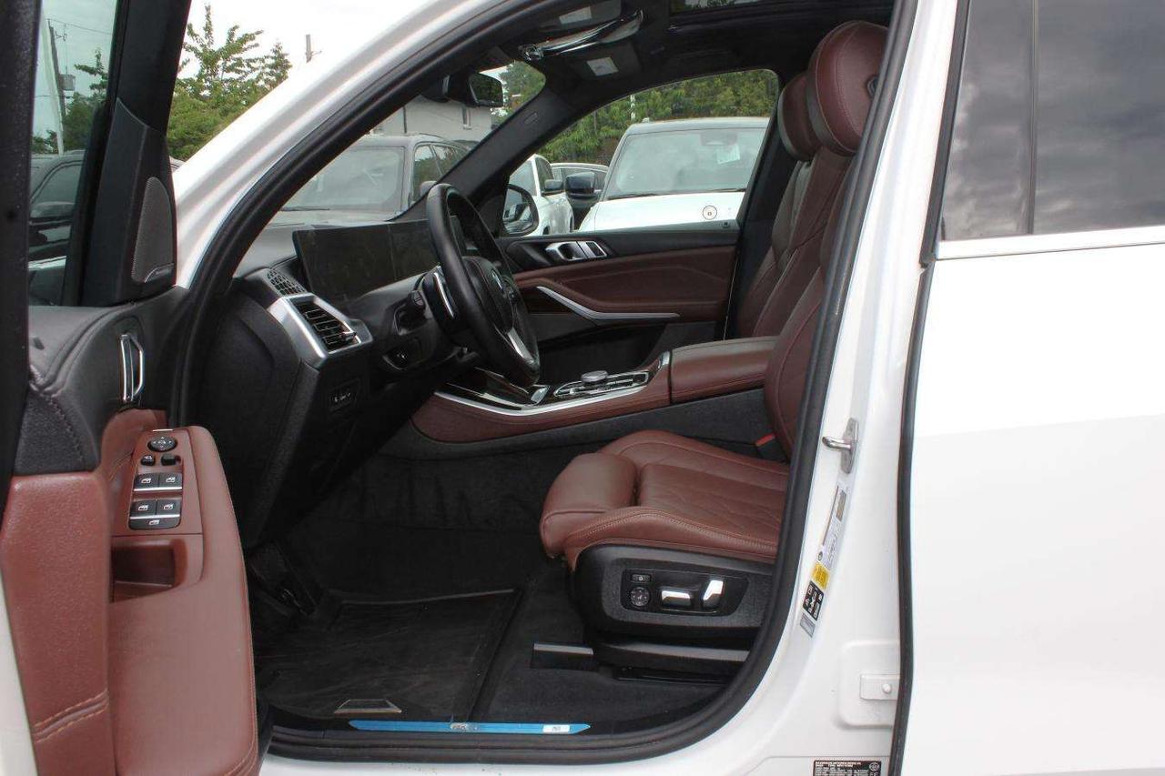 2024 BMW X5 Sport  Gps Moonroof BkpCam HtdSeats ParkingSensors Photo