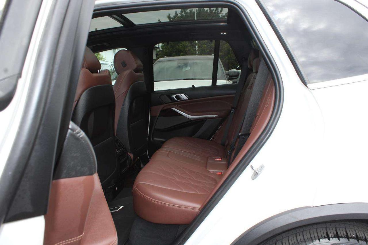 2024 BMW X5 Sport  Gps Moonroof BkpCam HtdSeats ParkingSensors Photo