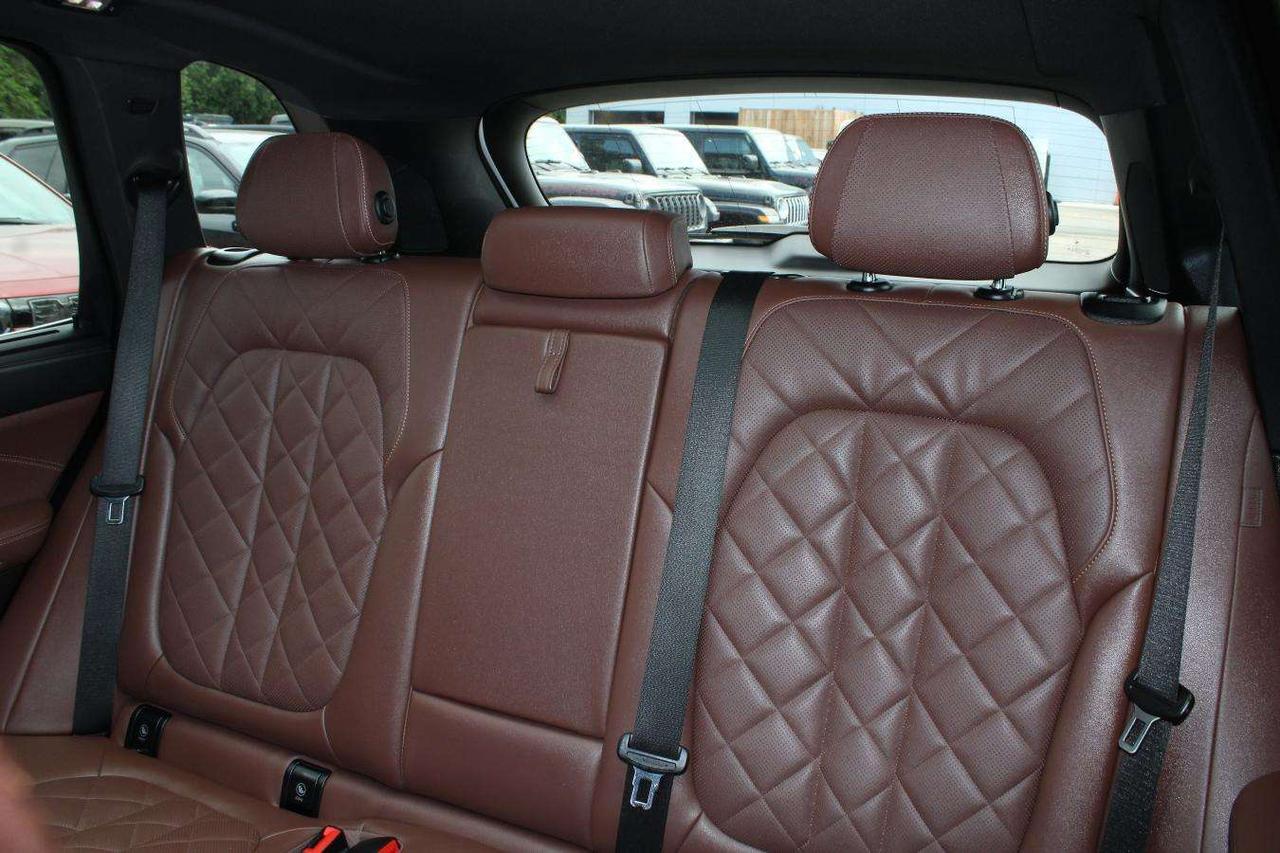 2024 BMW X5 Sport  Gps Moonroof BkpCam HtdSeats ParkingSensors Photo