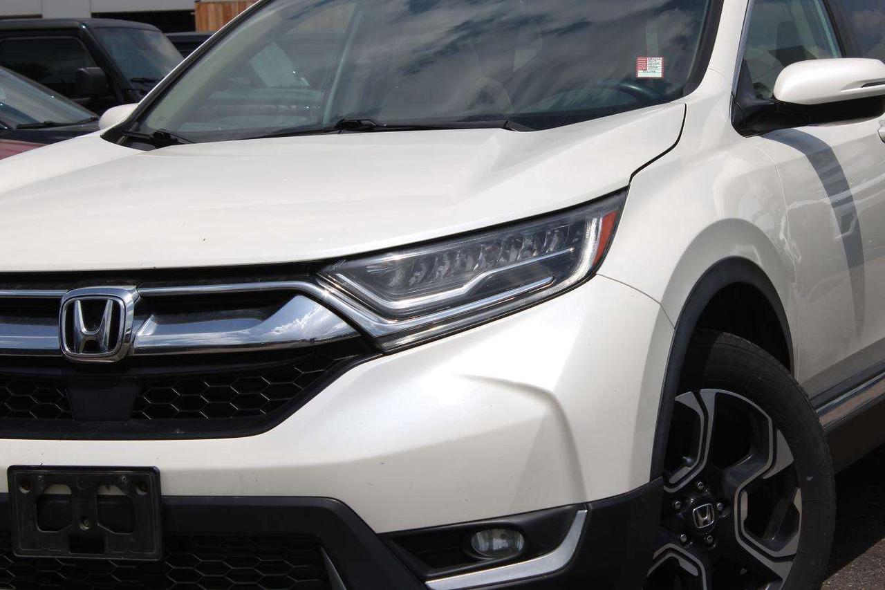 2017 Honda CR-V Touring  Gps Moonroof BkpCam HtdSeats RemoteKeyles Photo