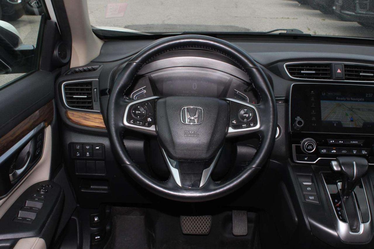 2017 Honda CR-V Touring  Gps Moonroof BkpCam HtdSeats RemoteKeyles Photo