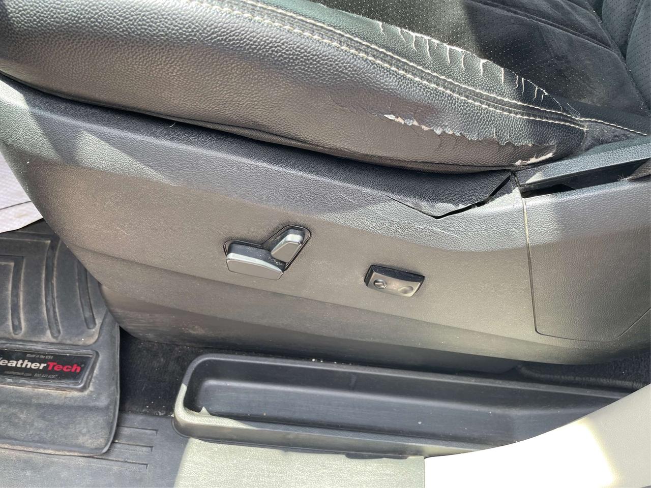 2017 Dodge Grand Caravan LEATHER REAR CAM CLEAN WE FINANCE ALL CREDIT Photo
