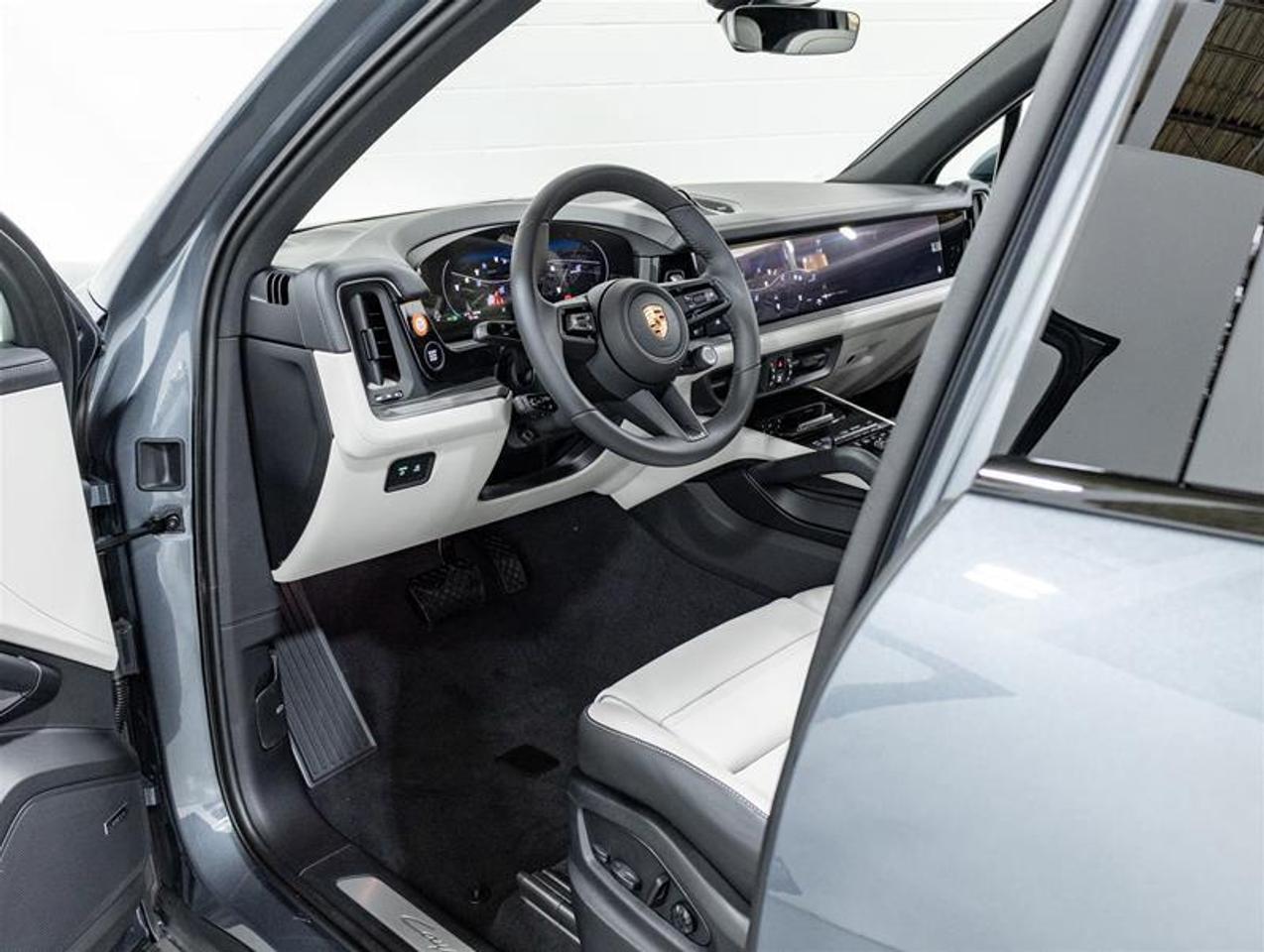 2026 Porsche Cayenne  Photo