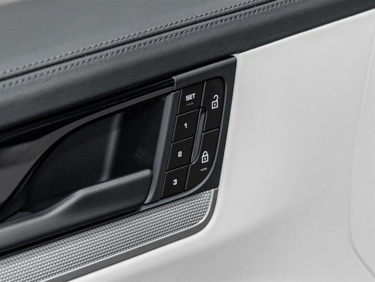 2026 Porsche Cayenne  Photo