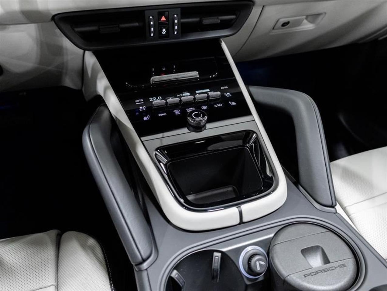 2026 Porsche Cayenne  Photo