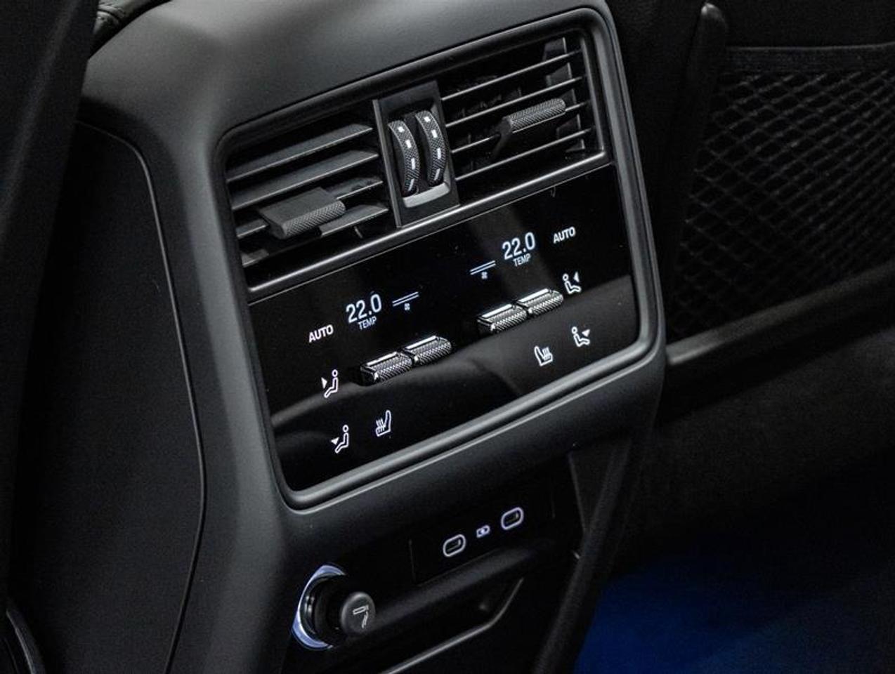 2026 Porsche Cayenne  Photo