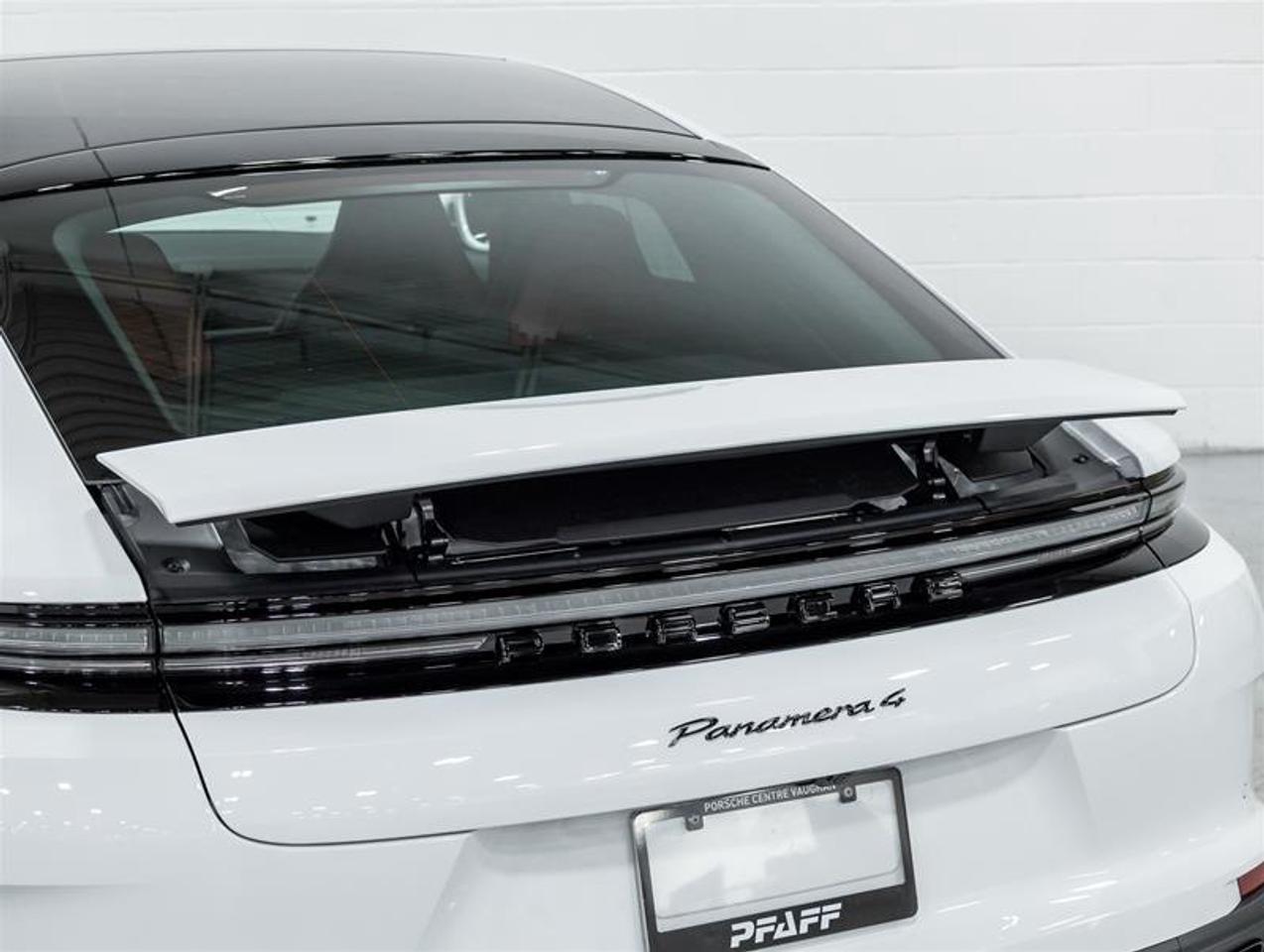 2026 Porsche Panamera  Photo