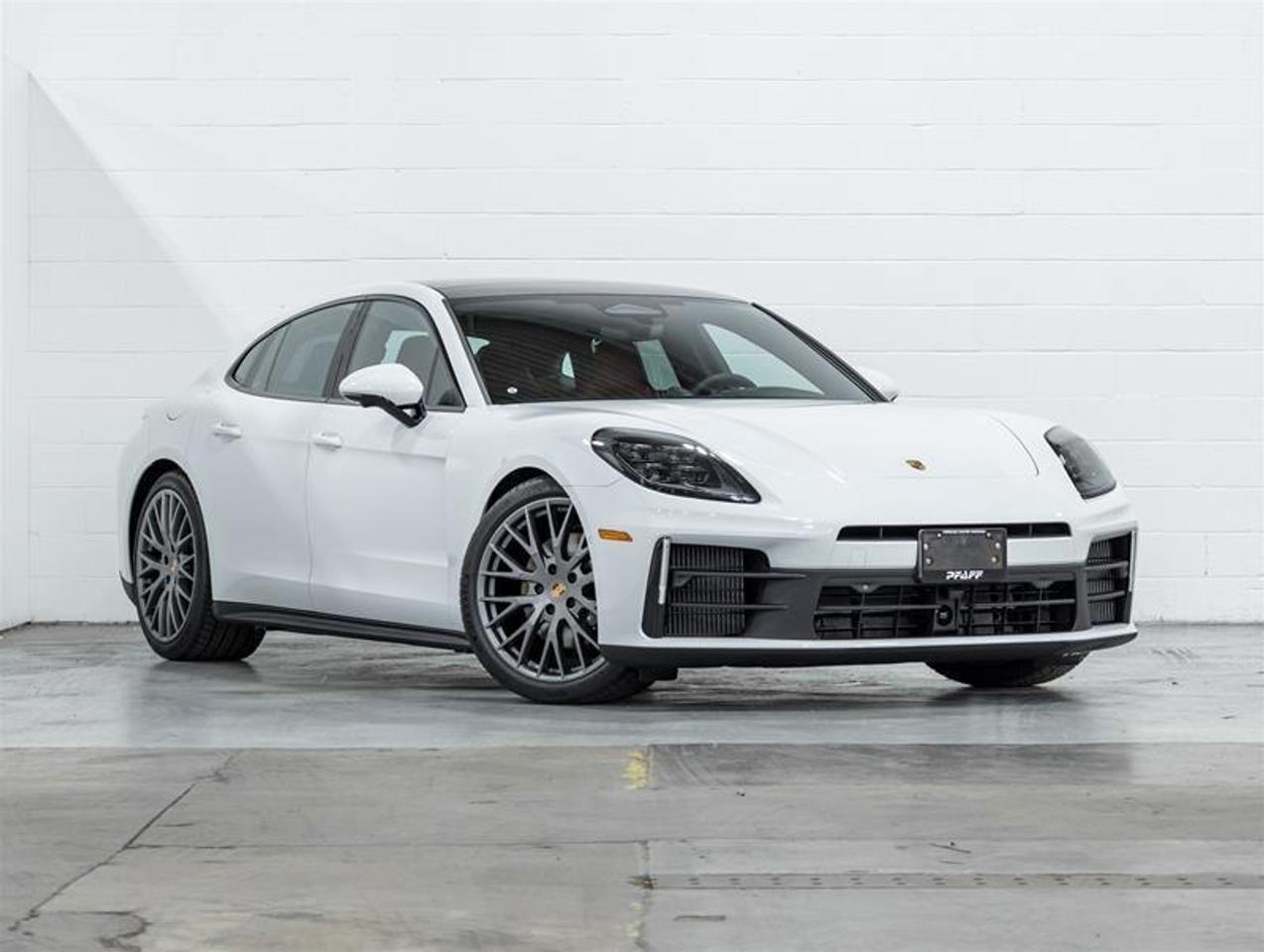 2026 Porsche Panamera  Photo