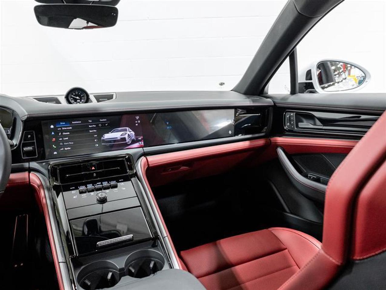 2026 Porsche Panamera  Photo