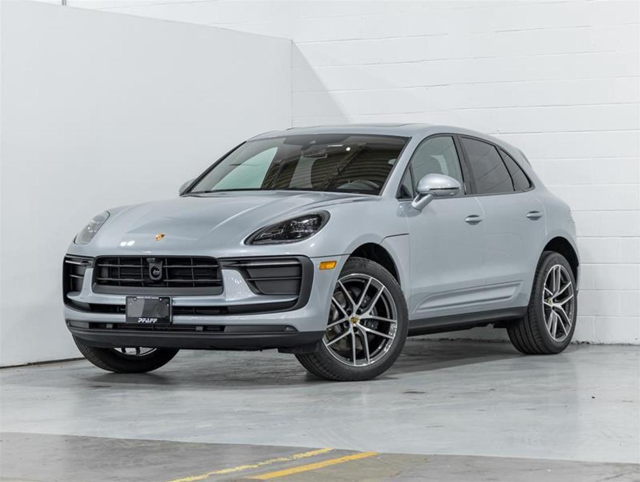 2026 Porsche Macan  Photo