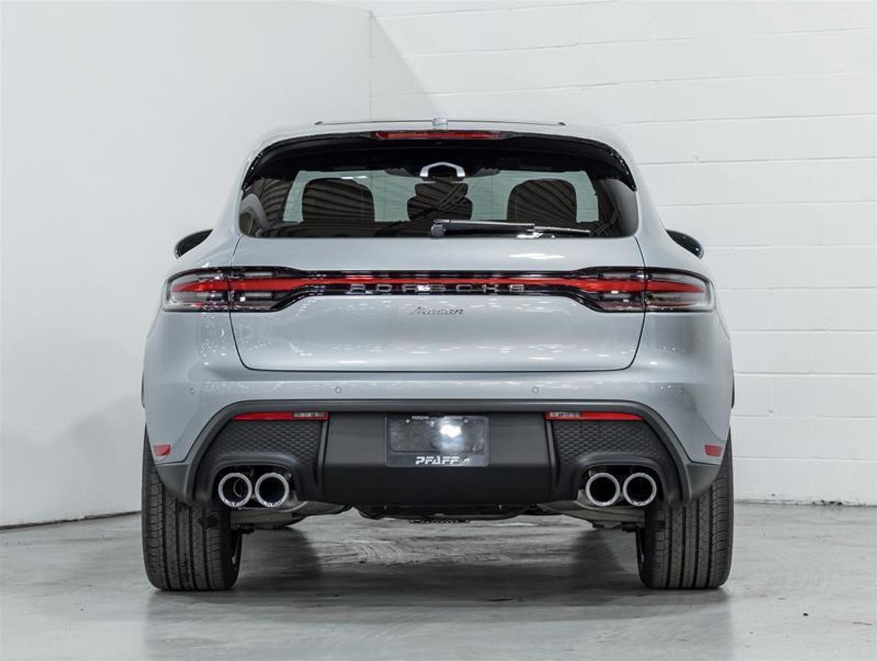 2026 Porsche Macan  Photo