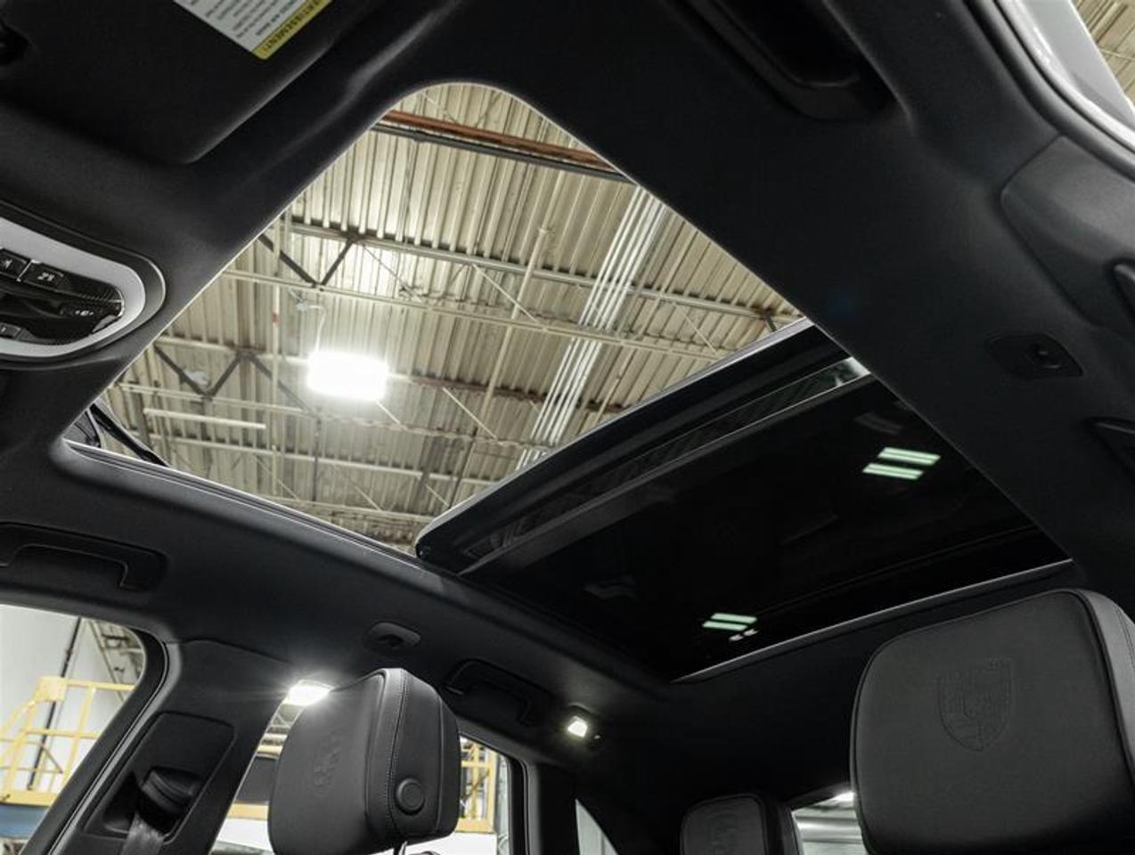 2026 Porsche Macan  Photo