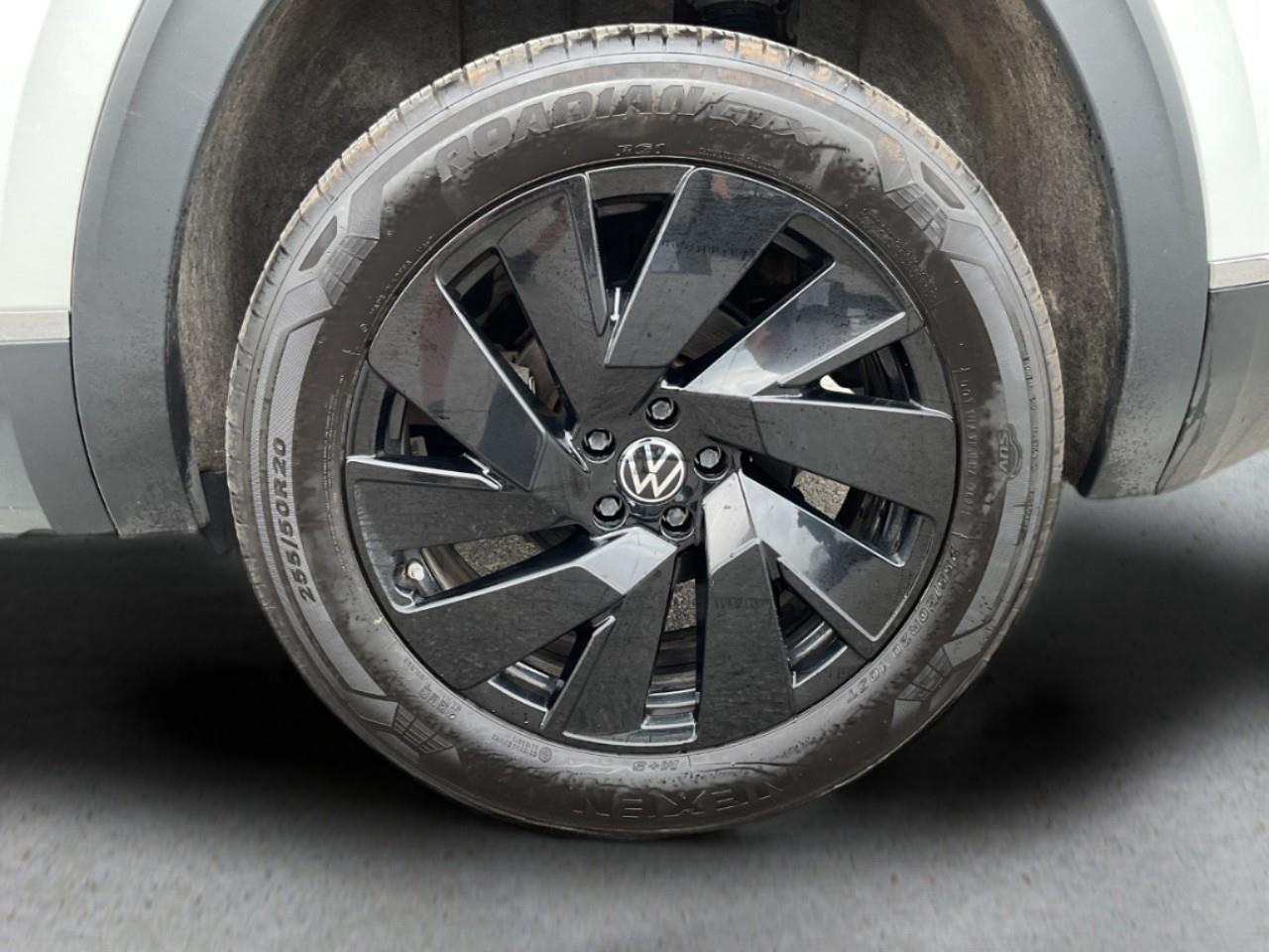 2024 Volkswagen Atlas Cross Sport 2.0 TSI Highline 4dr All-Wheel Drive 4MOTION Photo