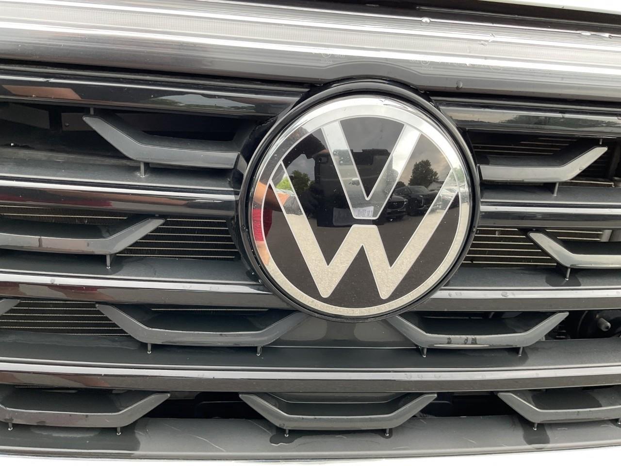 2024 Volkswagen Atlas Cross Sport 2.0 TSI Highline 4dr All-Wheel Drive 4MOTION Photo