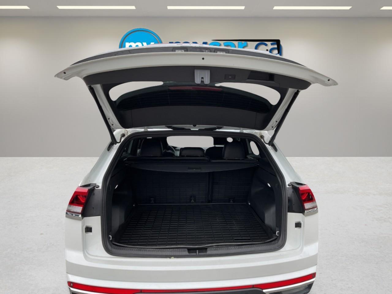 2024 Volkswagen Atlas Cross Sport 2.0 TSI Highline 4dr All-Wheel Drive 4MOTION Photo