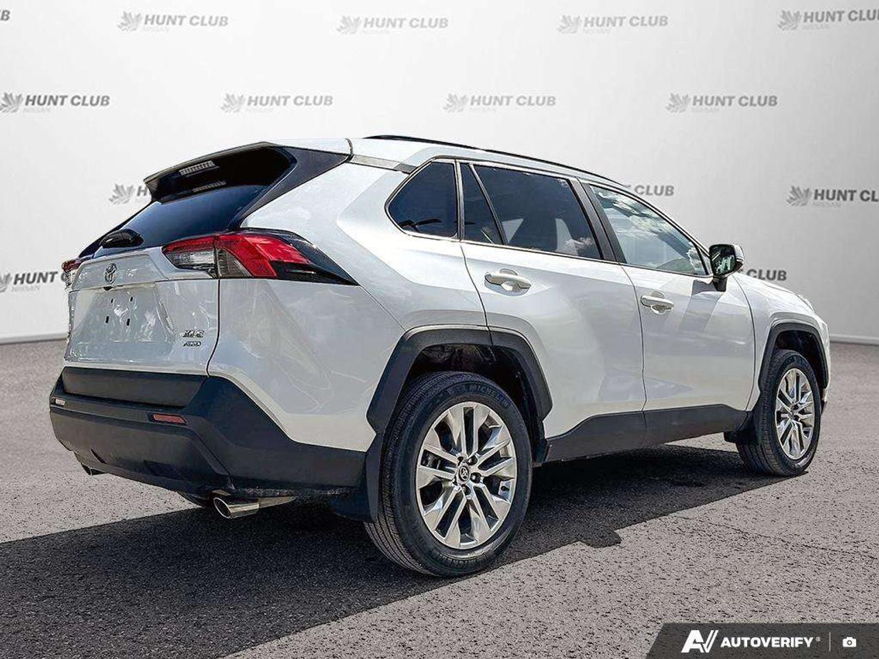 2025 Toyota RAV4 XLE Photo