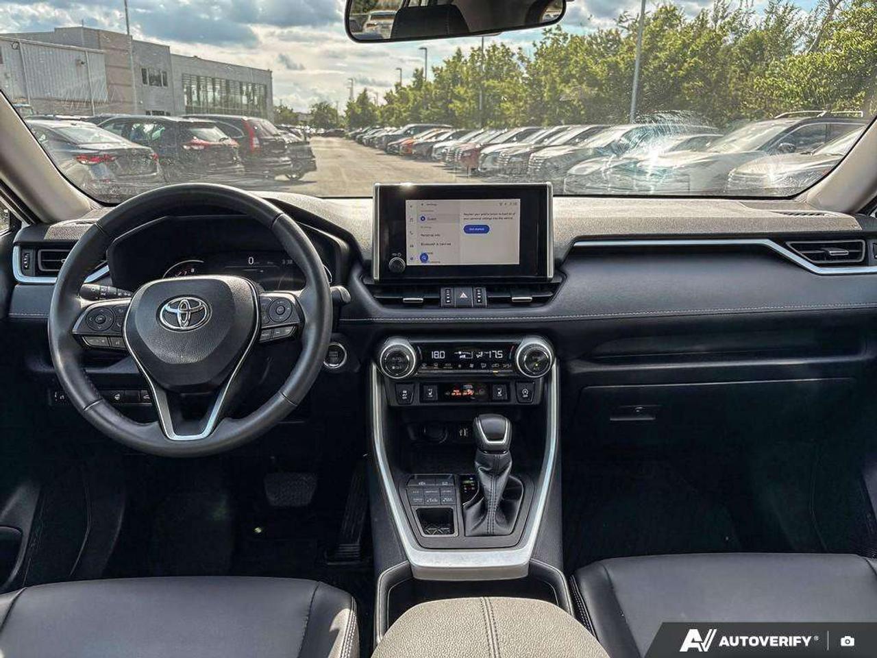 2025 Toyota RAV4 XLE Photo