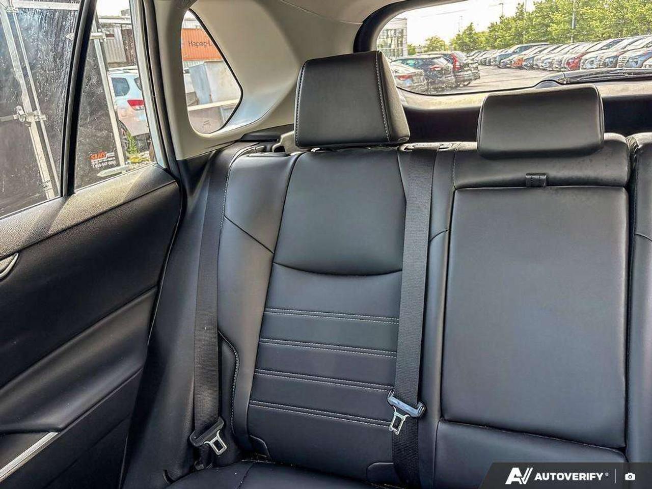 2025 Toyota RAV4 XLE Photo