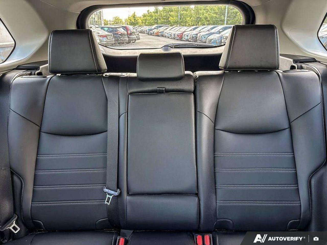 2025 Toyota RAV4 XLE Photo