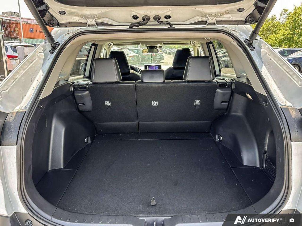 2025 Toyota RAV4 XLE Photo