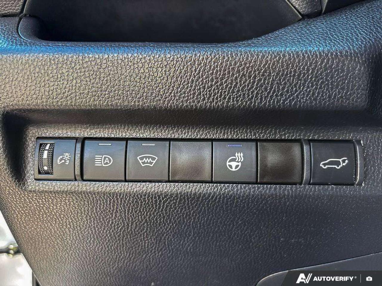 2025 Toyota RAV4 XLE Photo