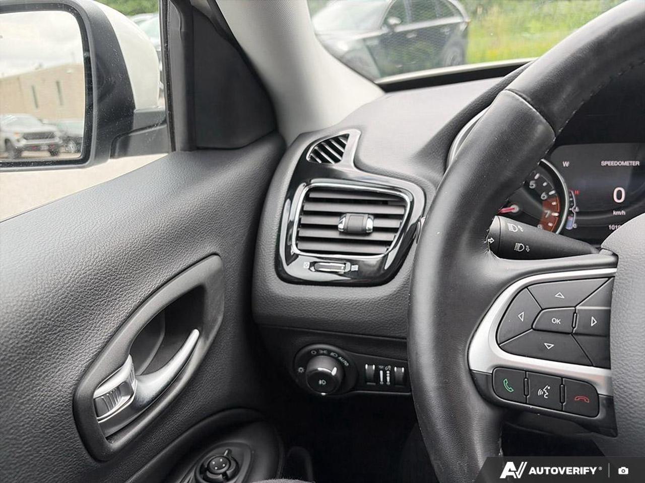 2021 Jeep Compass Altitude 4dr 4x4 Photo