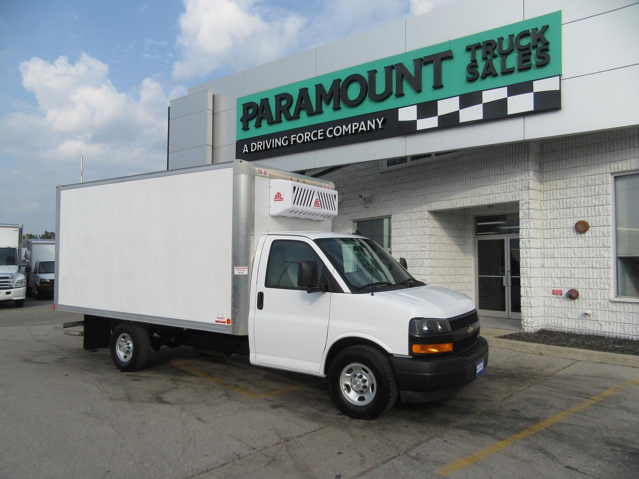 2025 Chevrolet Express 3500 14FT CUBE VAN WITH NEW REEFER SYSTEM Photo0