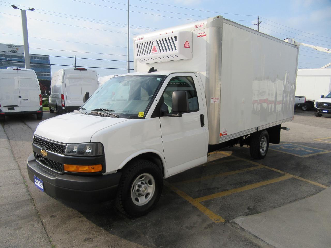 2025 Chevrolet Express 3500 14FT CUBE VAN WITH NEW REEFER SYSTEM Photo