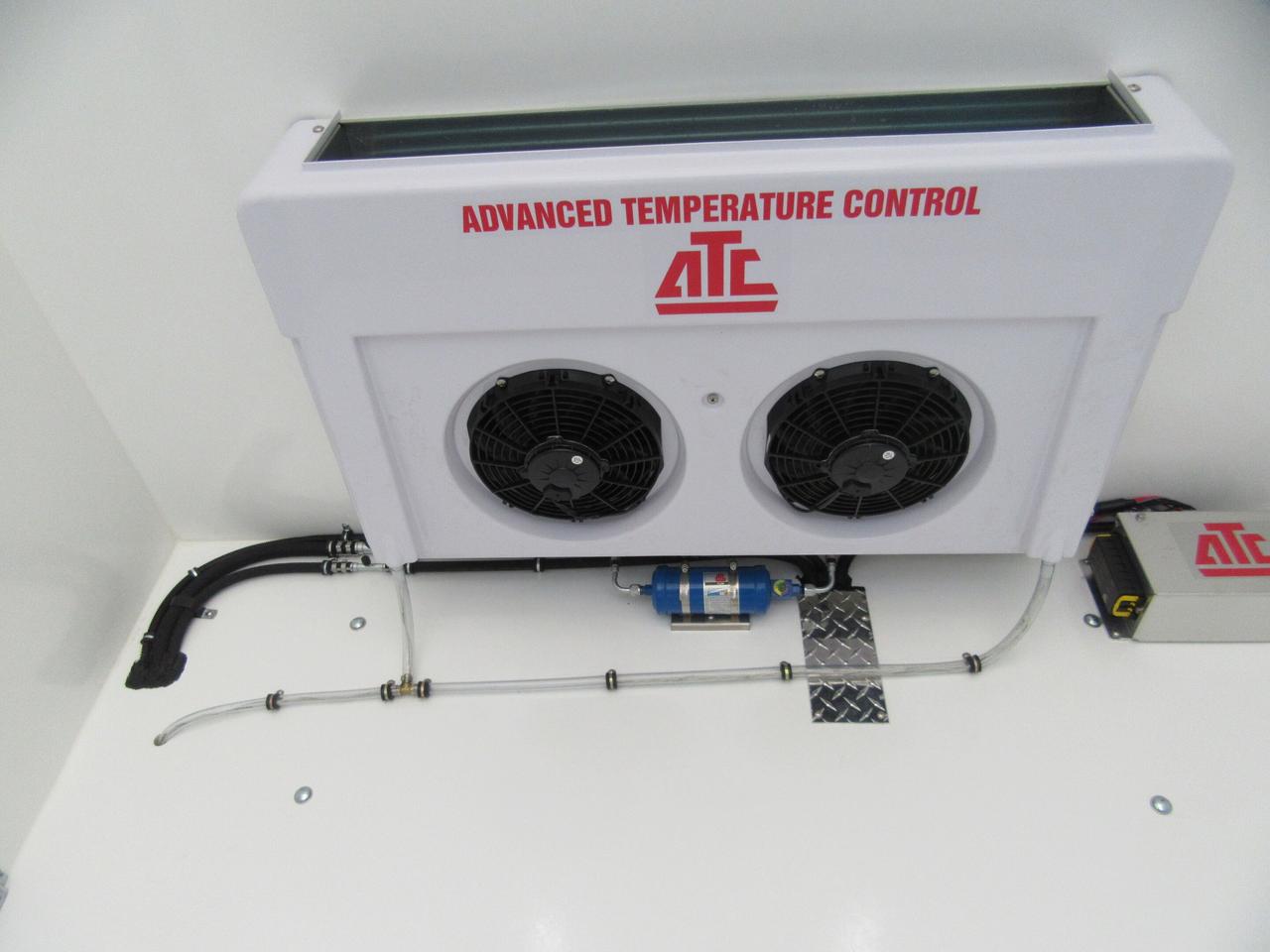 2025 Chevrolet Express 3500 14FT CUBE VAN WITH NEW REEFER SYSTEM Photo