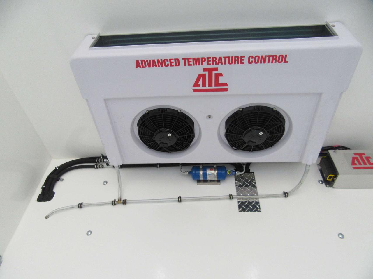 2025 Chevrolet Express 3500 14FT CUBE VAN WITH NEW REEFER SYSTEM Photo