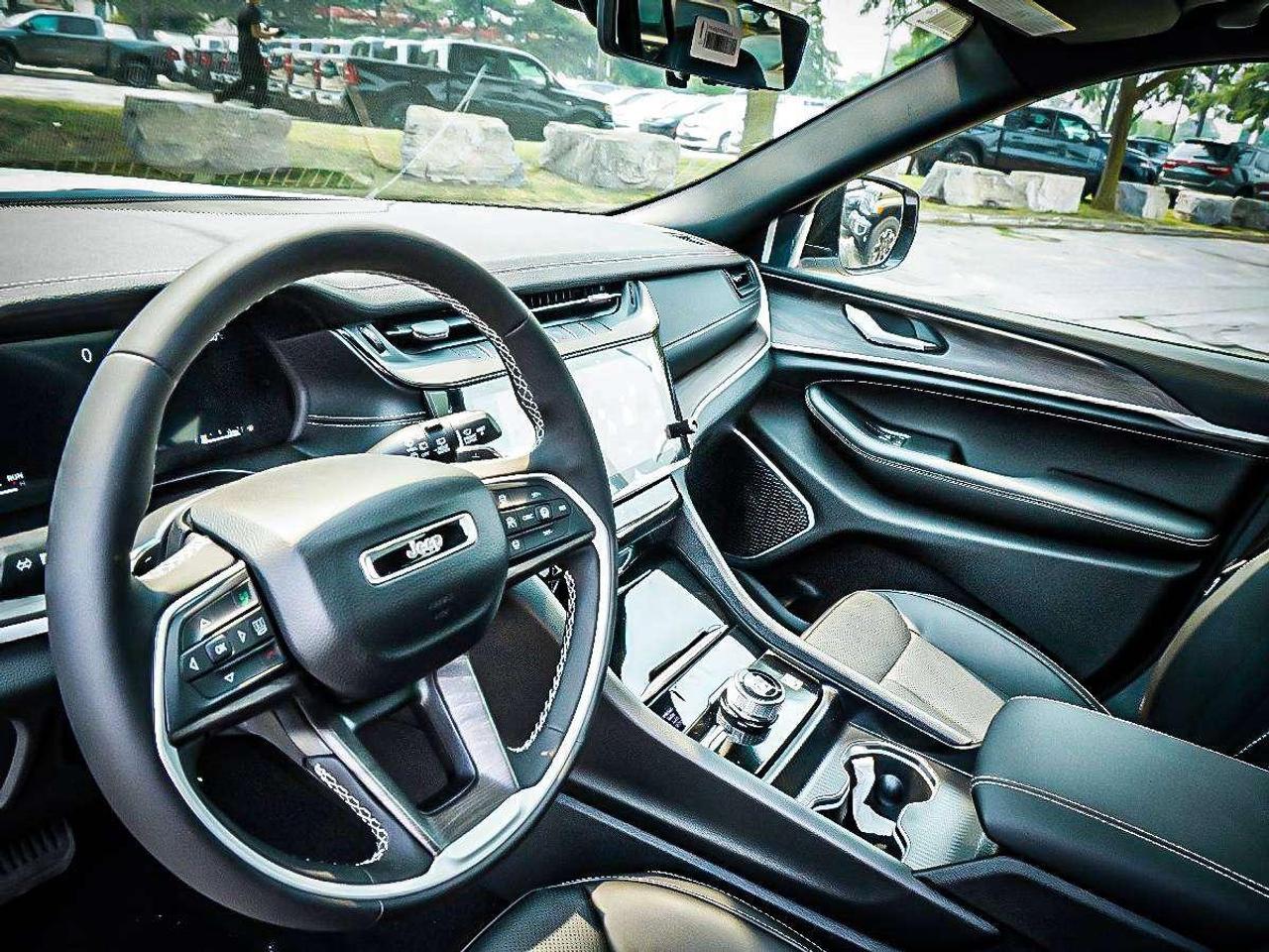 2026 Jeep Grand Cherokee  Photo