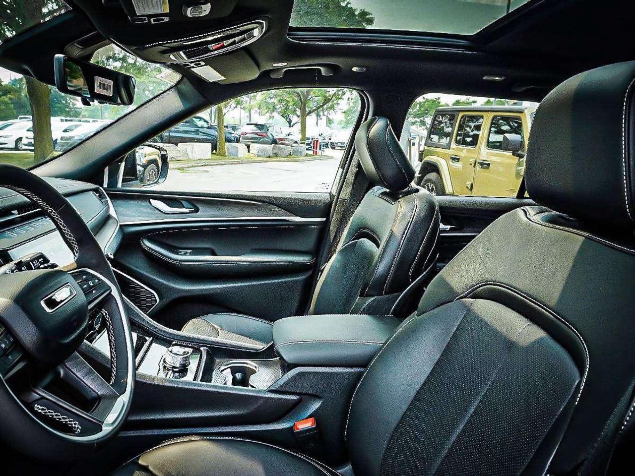 2026 Jeep Grand Cherokee  Photo