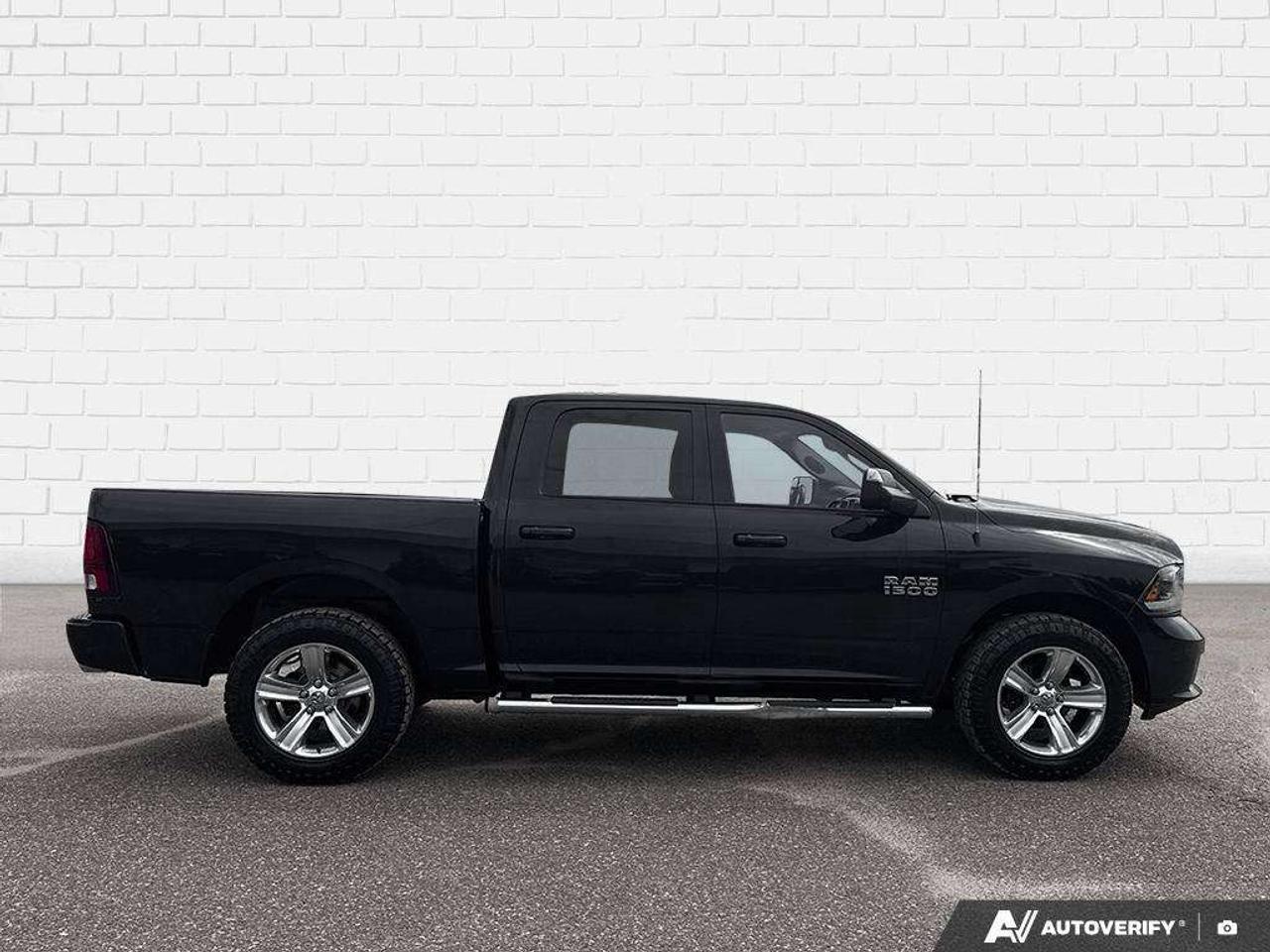 2015 RAM 1500 RUNNING BOARDS. SPRAY IN BEDLINER. TOW PKG. CERTIFIED. Photo