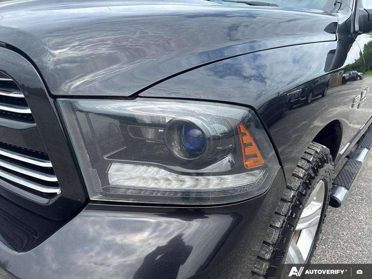 2015 RAM 1500 RUNNING BOARDS. SPRAY IN BEDLINER. TOW PKG. CERTIFIED. Photo