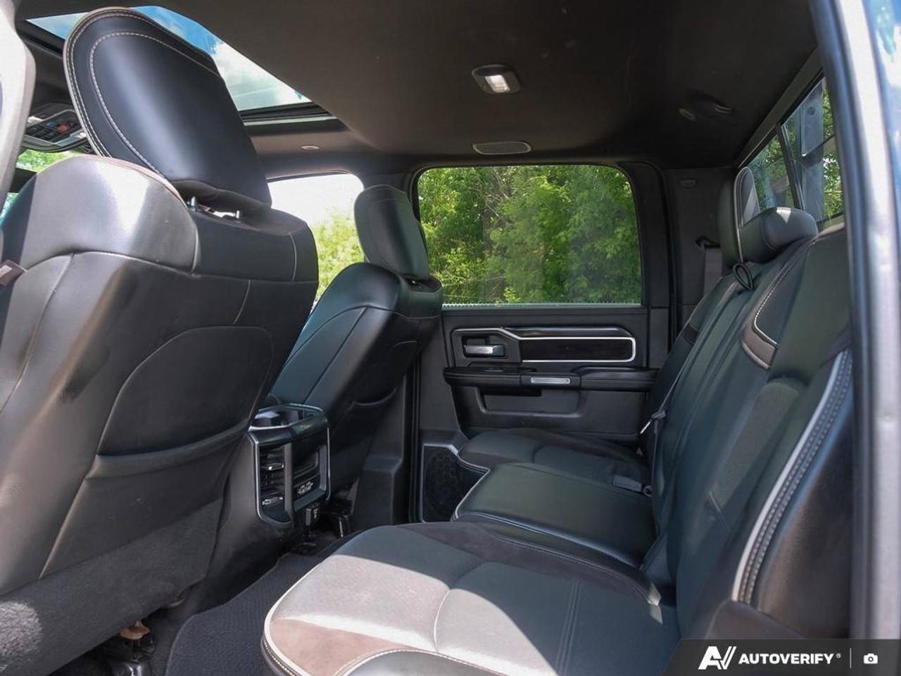 2019 RAM 3500 LaramieLARAMIE, 6.7L CUMMINS DIESEL, 4X4, ALLOYS, Photo