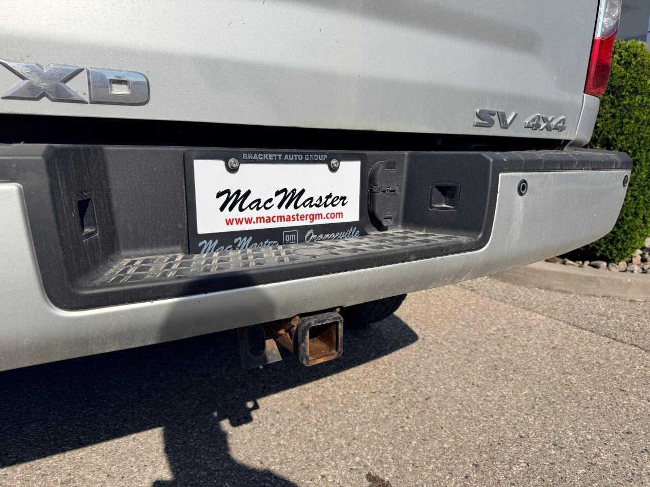 2016 Nissan Titan XD SV GasXD SV, 5.0L V8, 4X4 ALLOYS, CLOTH, CERTIFIED Photo