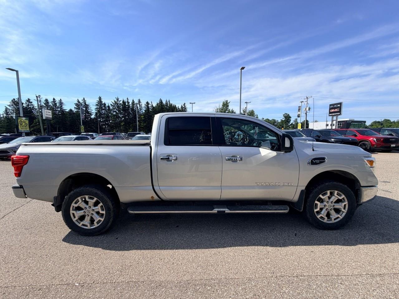 2016 Nissan Titan XD SV GasXD SV, 5.0L V8, 4X4 ALLOYS, CLOTH, CERTIFIED Photo