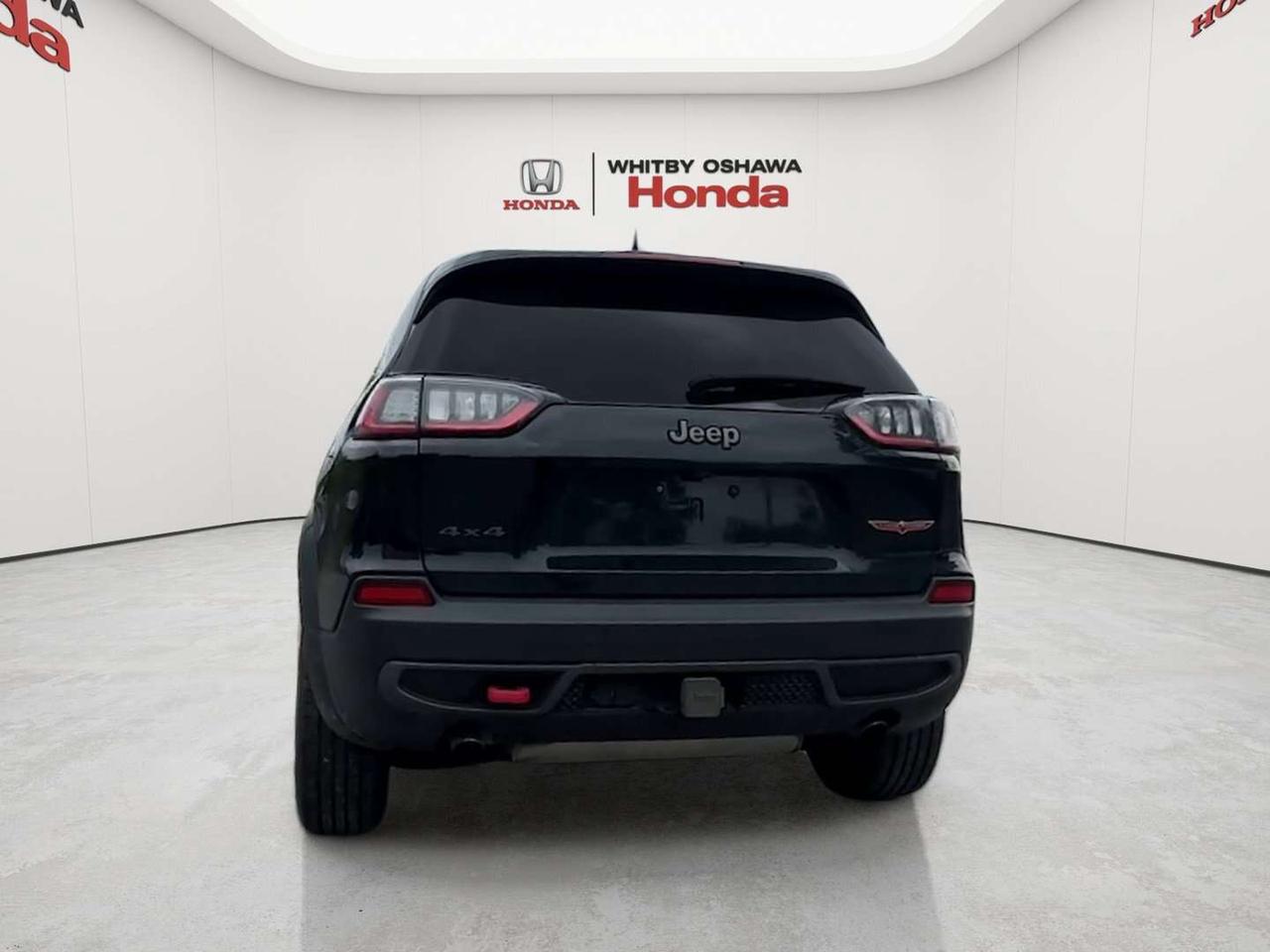2019 Jeep Cherokee Trailhawk Photo