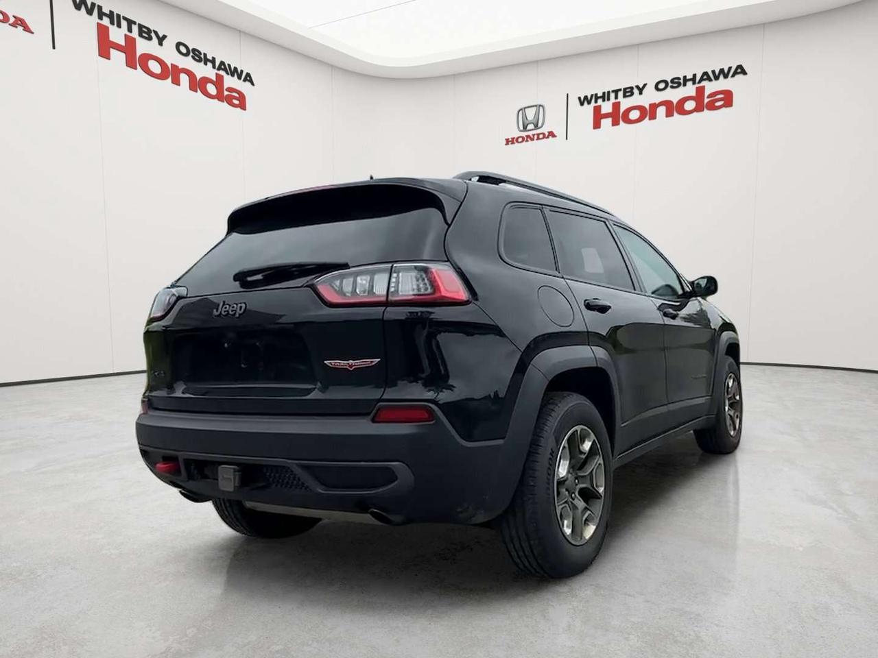 2019 Jeep Cherokee Trailhawk Photo