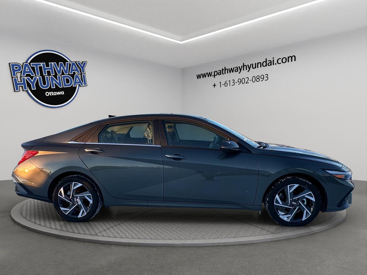 2026 Hyundai Elantra Hybrid Luxury Photo