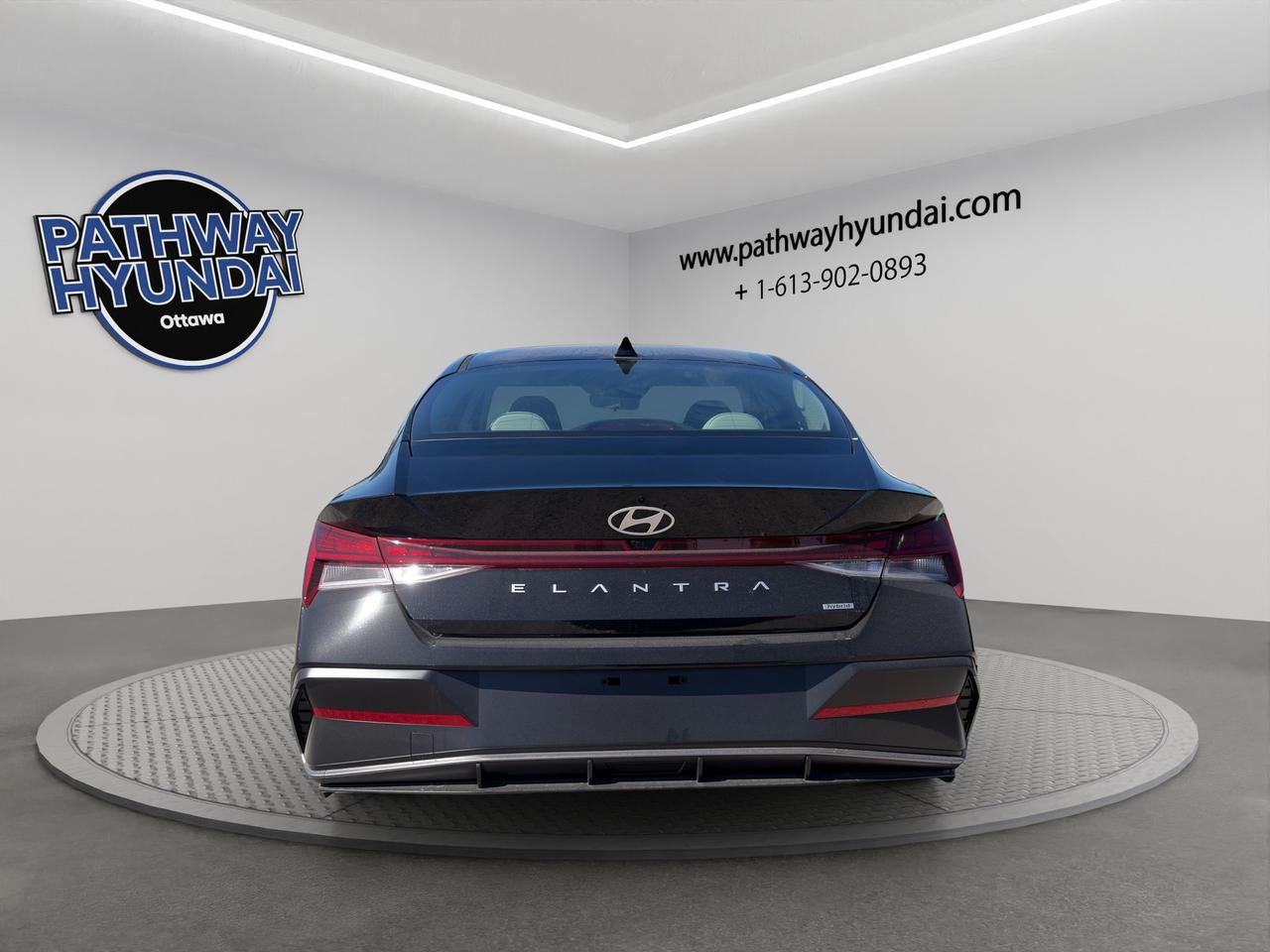 2026 Hyundai Elantra Hybrid Luxury Photo
