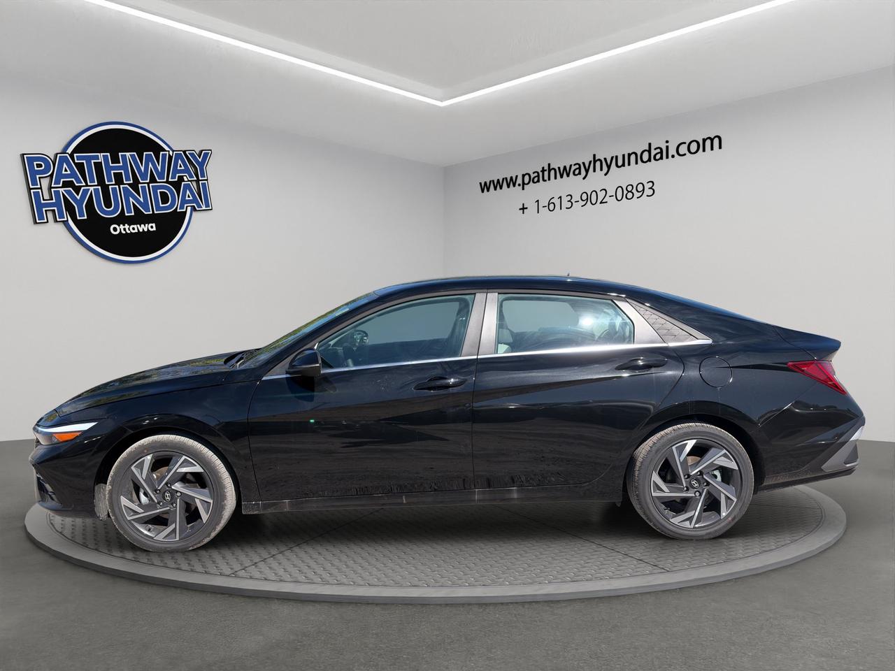2026 Hyundai Elantra Hybrid Luxury Photo