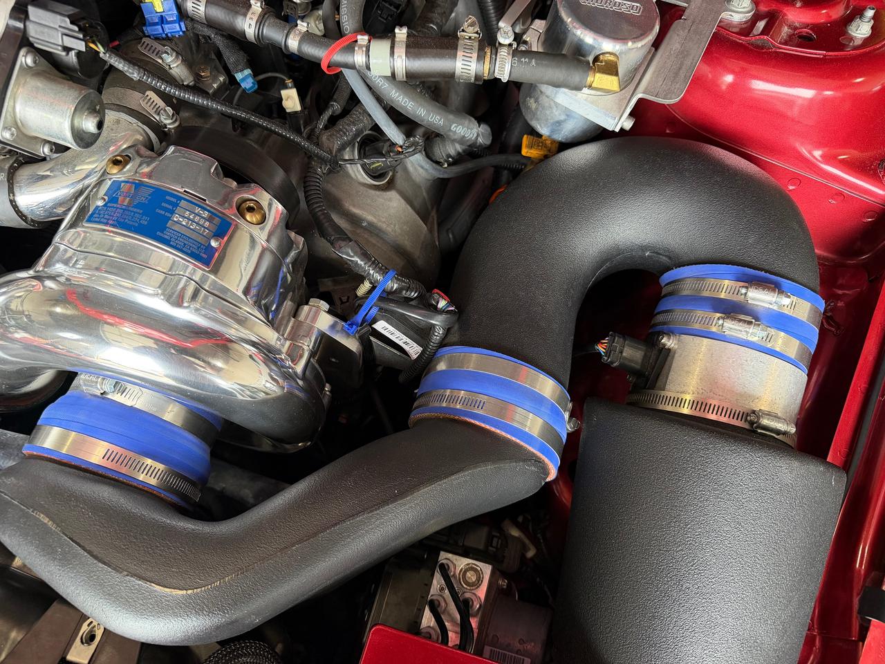 2010 Ford Mustang GT | SUPERCAHRGED V8 |MANUAL|2400KM|500 HORSEPOWER Photo