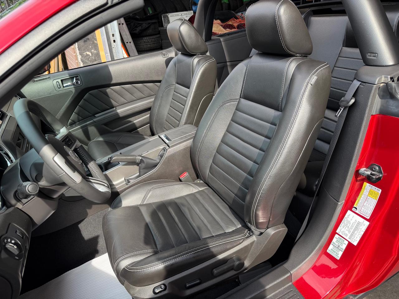2010 Ford Mustang GT | SUPERCHARGED V8 |MANUAL|2400KM|500 HORSEPOWER Photo