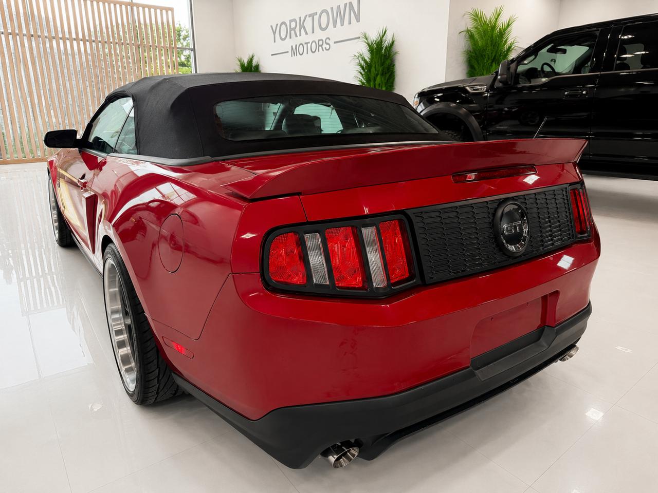 2010 Ford Mustang GT | SUPERCAHRGED V8 |MANUAL|2400KM|500 HORSEPOWER Photo