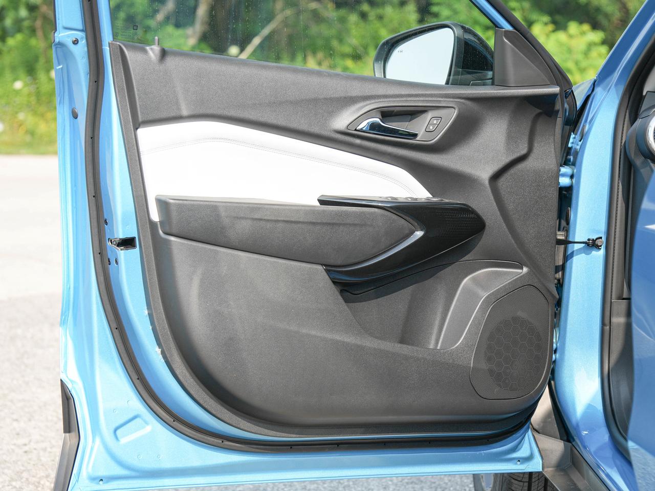 2026 Chevrolet Trax LT Photo