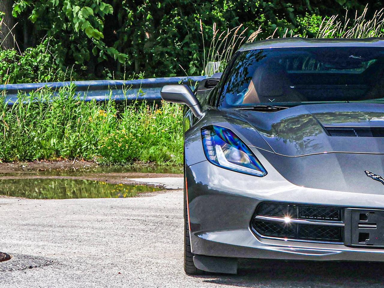 2015 Chevrolet Corvette 2LT Photo4