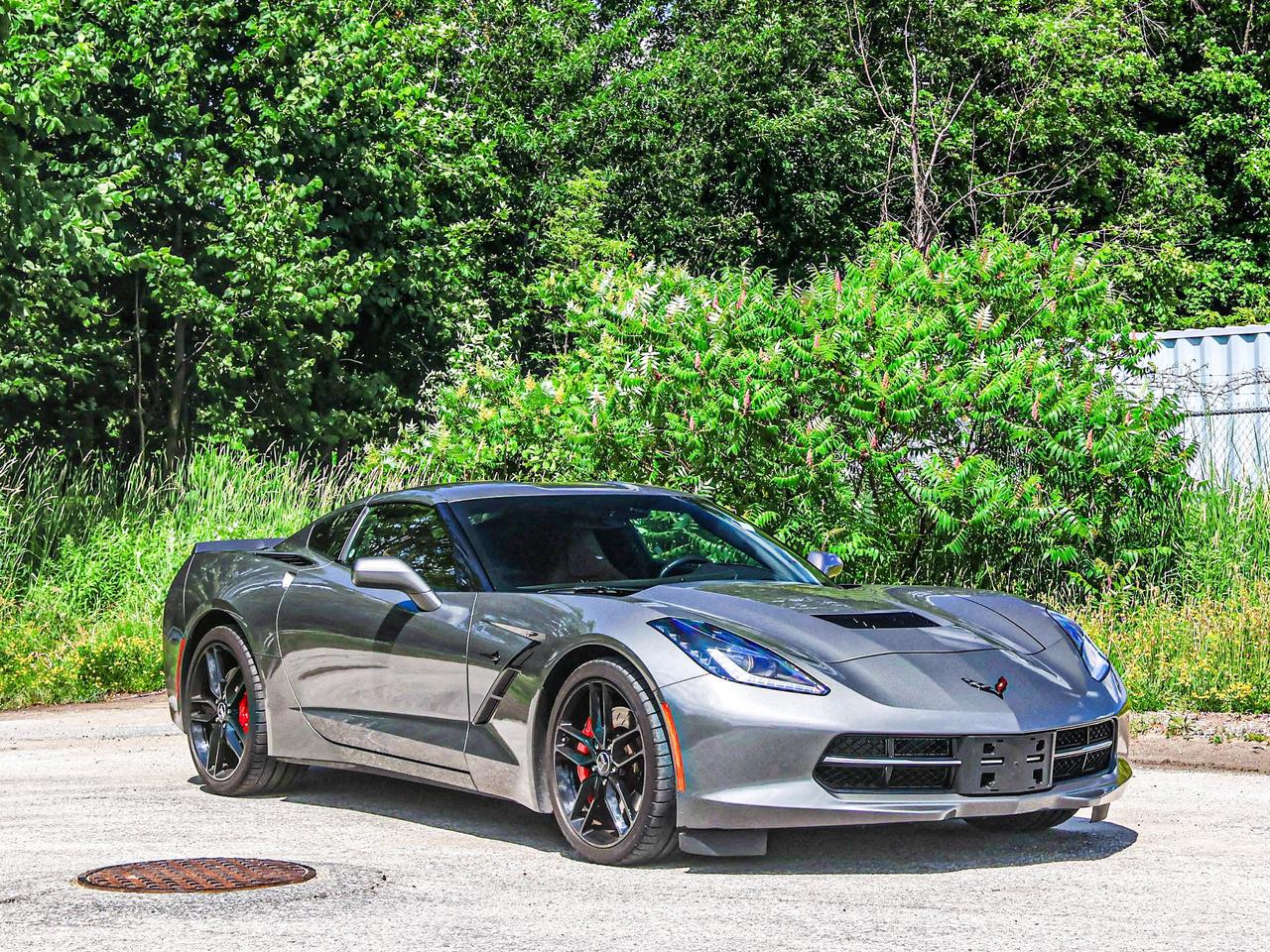 2015 Chevrolet Corvette 2LT Photo