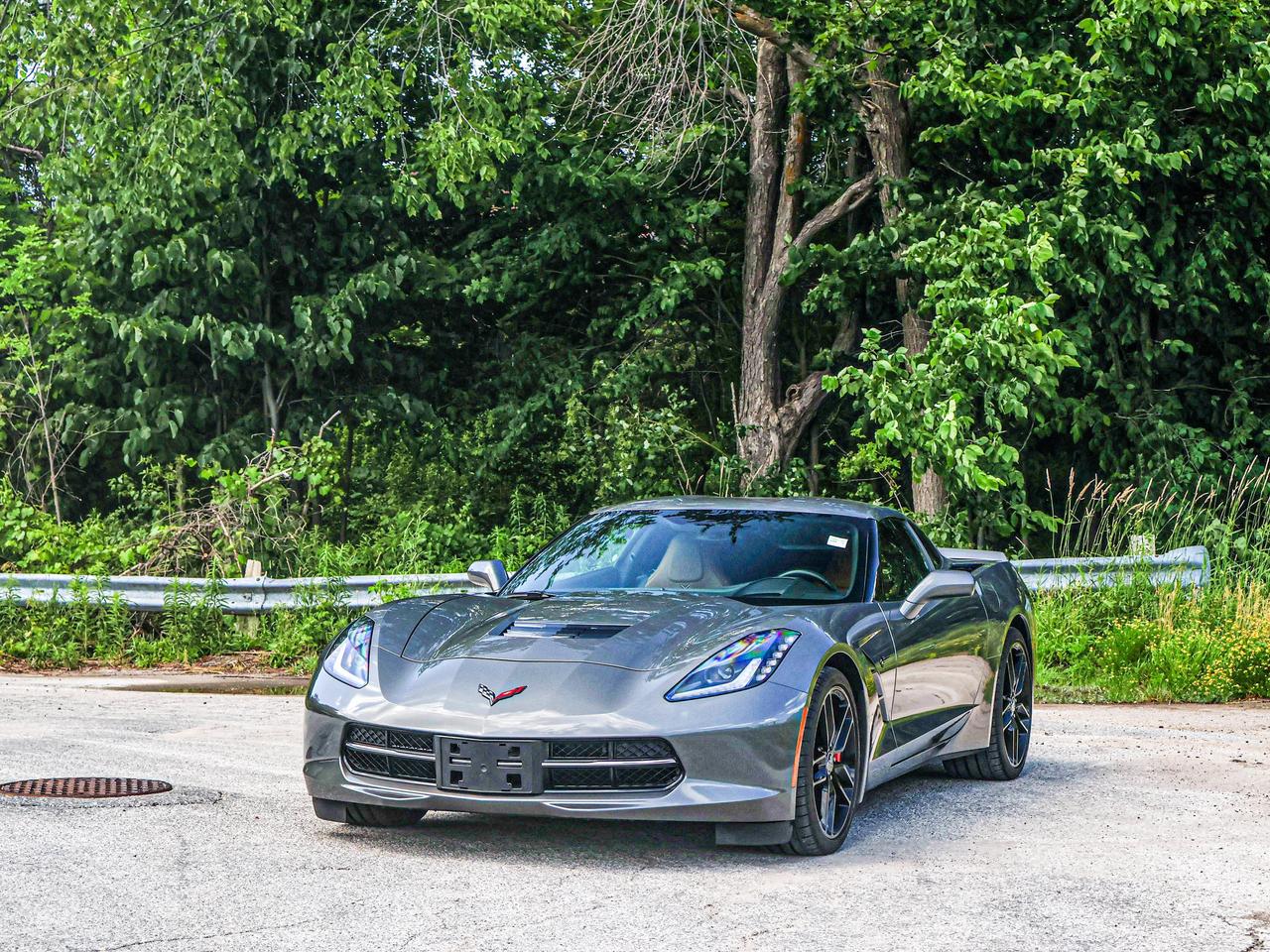 2015 Chevrolet Corvette 2LT Photo