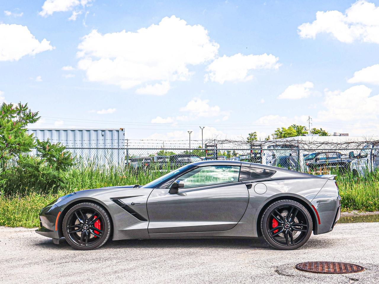 2015 Chevrolet Corvette 2LT Photo